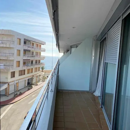 Ancora En Primera Linea De La Playa